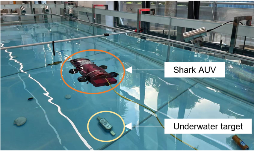 Robust hybrid visual servoing for hovering control of autonomous underwater vehicles in unstructured environments